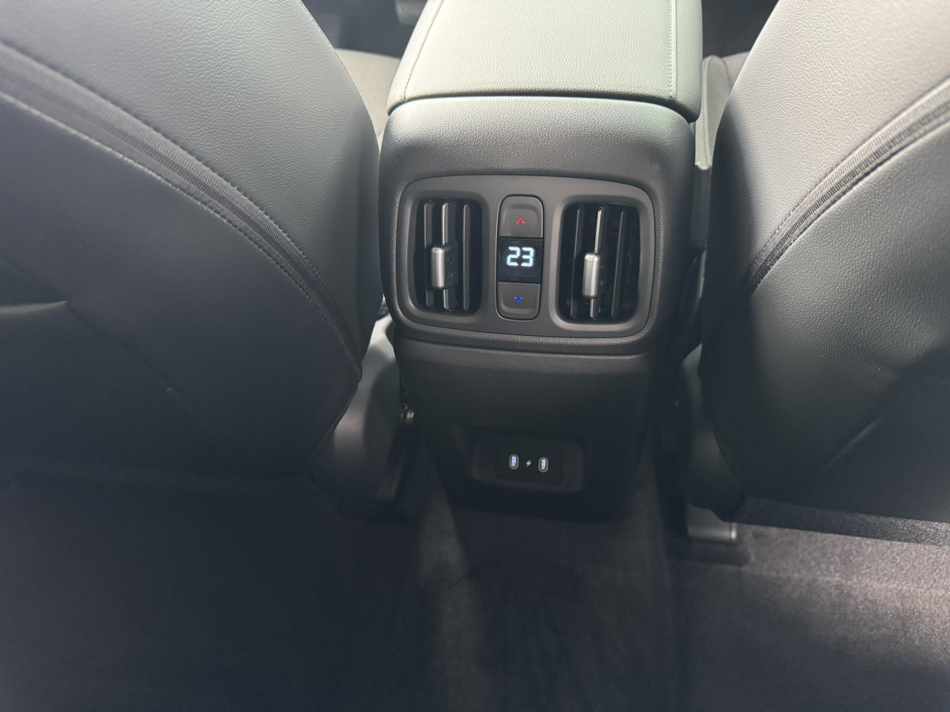48451015-34.jpg